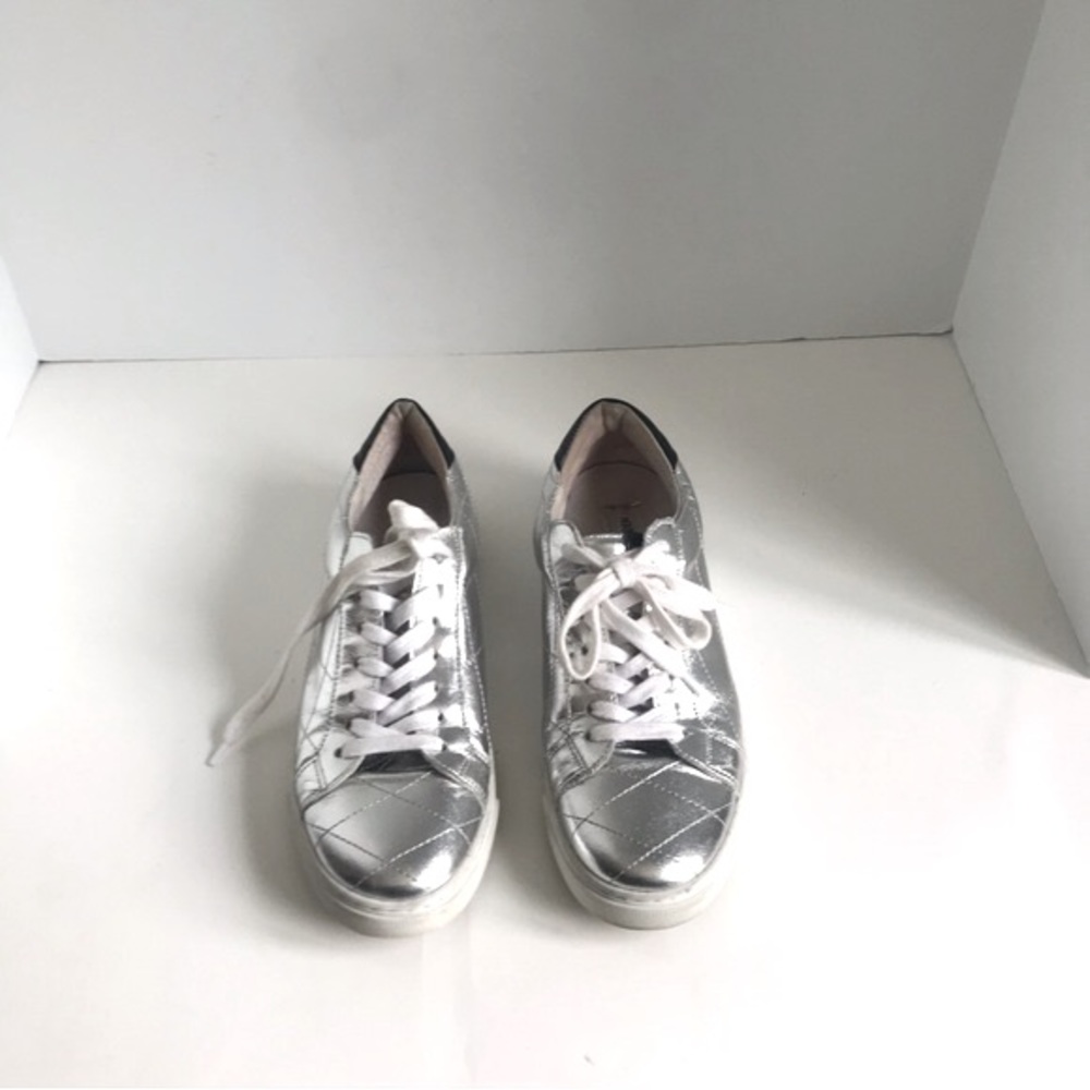 Steve Madden Quilted Metallic Sneakers Shoes. Size 9 - Picture 5 of 14